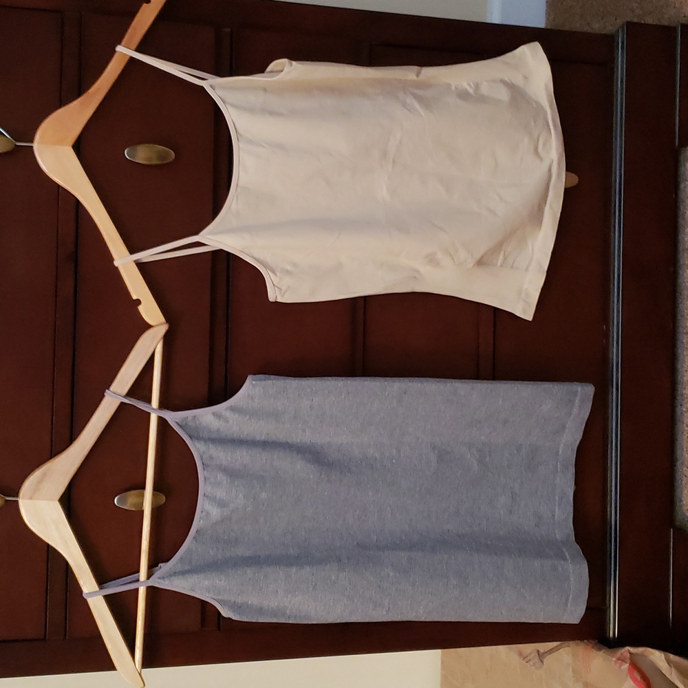 Stretchy tank tops